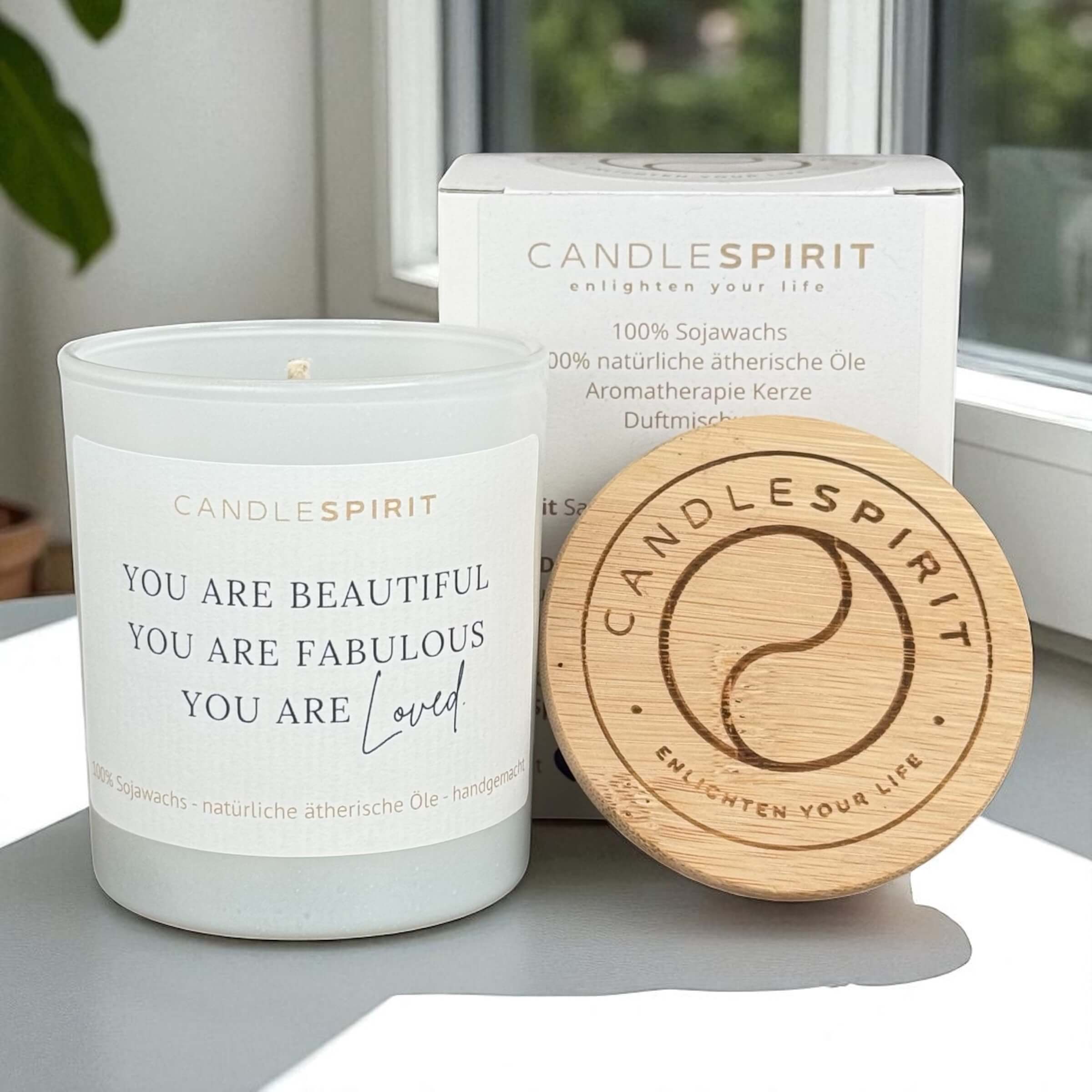 "You are beautiful, you are fabulous, you are loved" | Aromatherapie Duftkerze mit Meditation