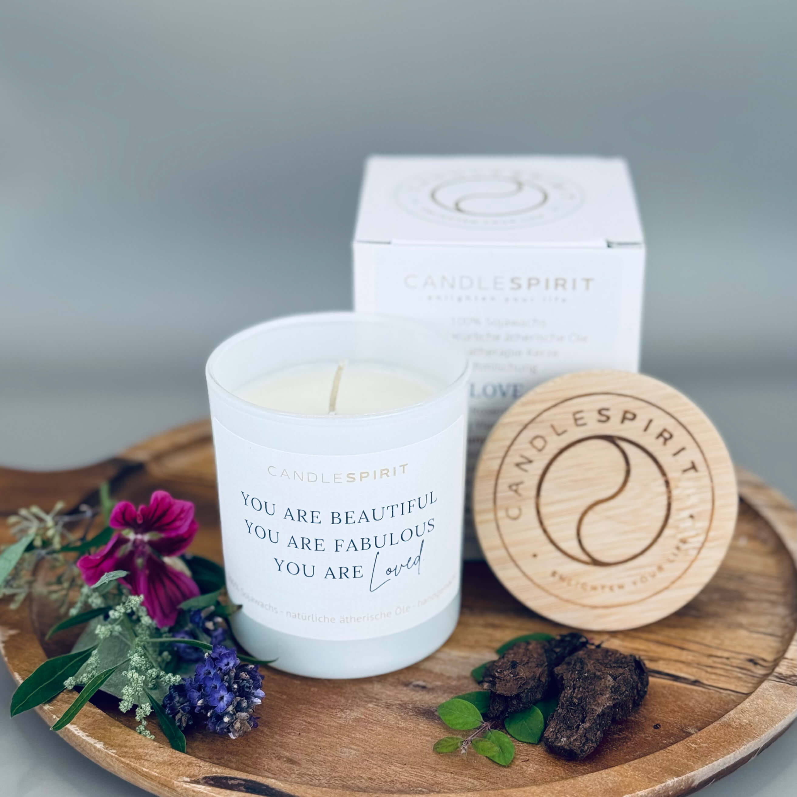 "You are beautiful, you are fabulous, you are loved" | Aromatherapie Duftkerze & Gratis Meditation | Bio-Sojawach