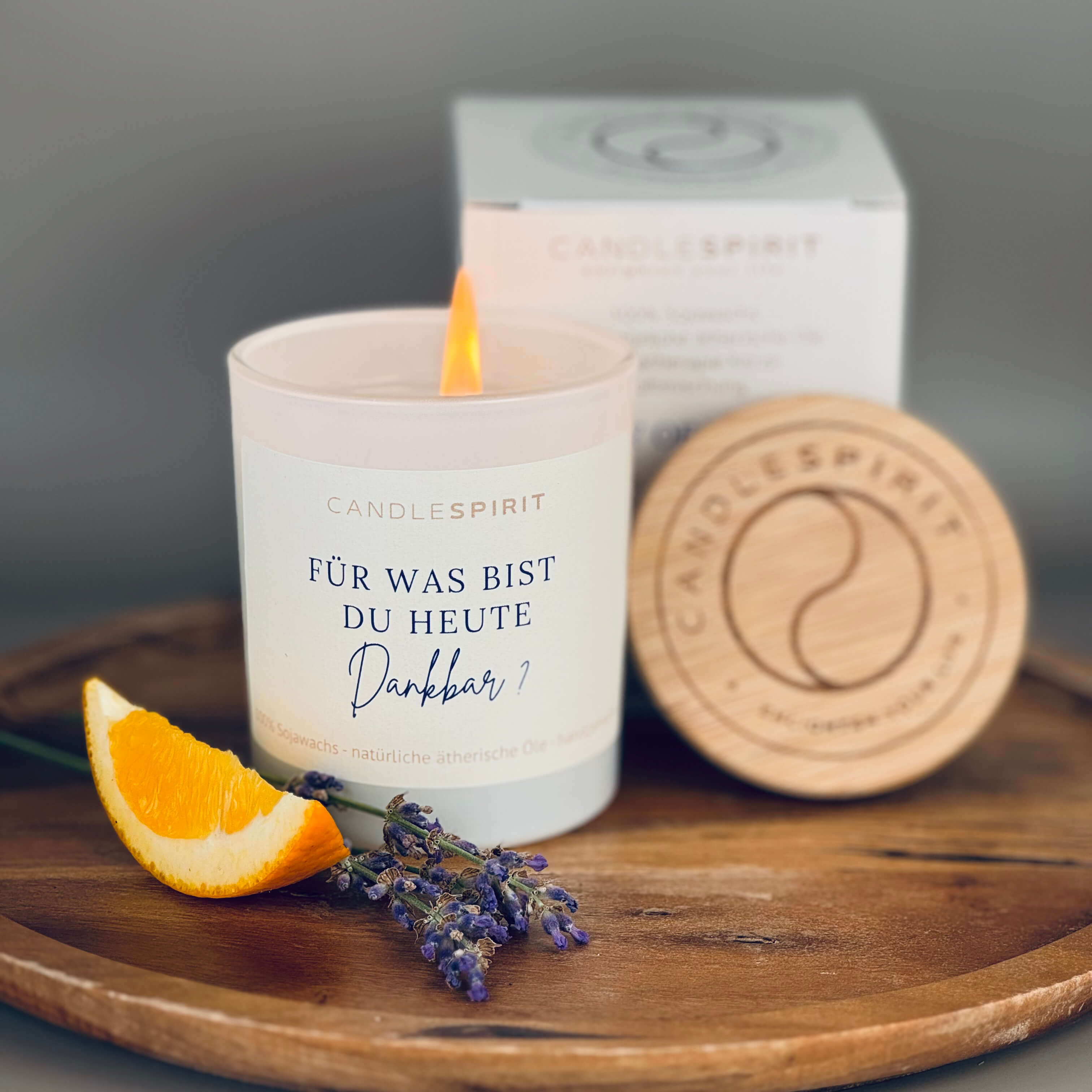 "Für was bist du heute dankbar?" | Duftkerze mit ätherischen Ölen & Audio-Meditation