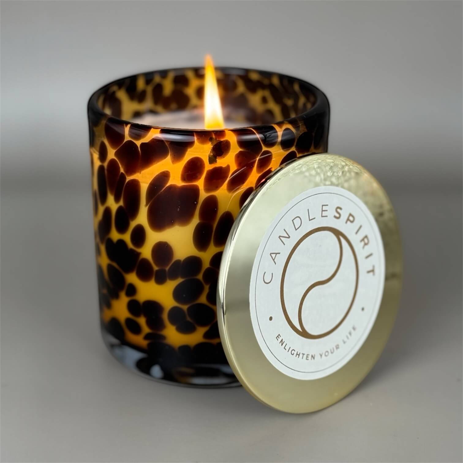 "LEO" Duftkerze mit Meditation & ätherischen Ölen | ca. 45h Brenndauer