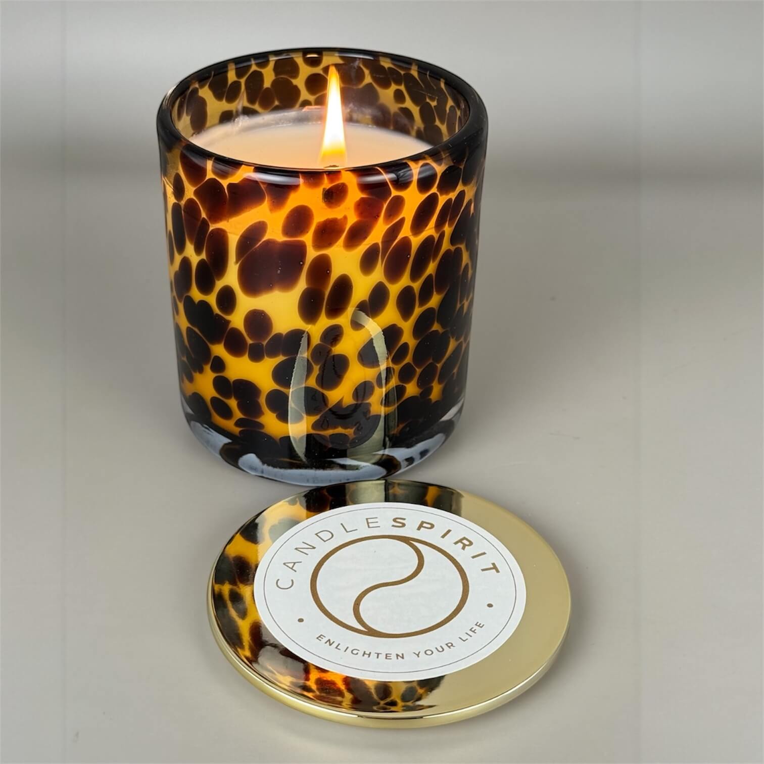 "LEO" Duftkerze mit Meditation & ätherischen Ölen | ca. 45h Brenndauer