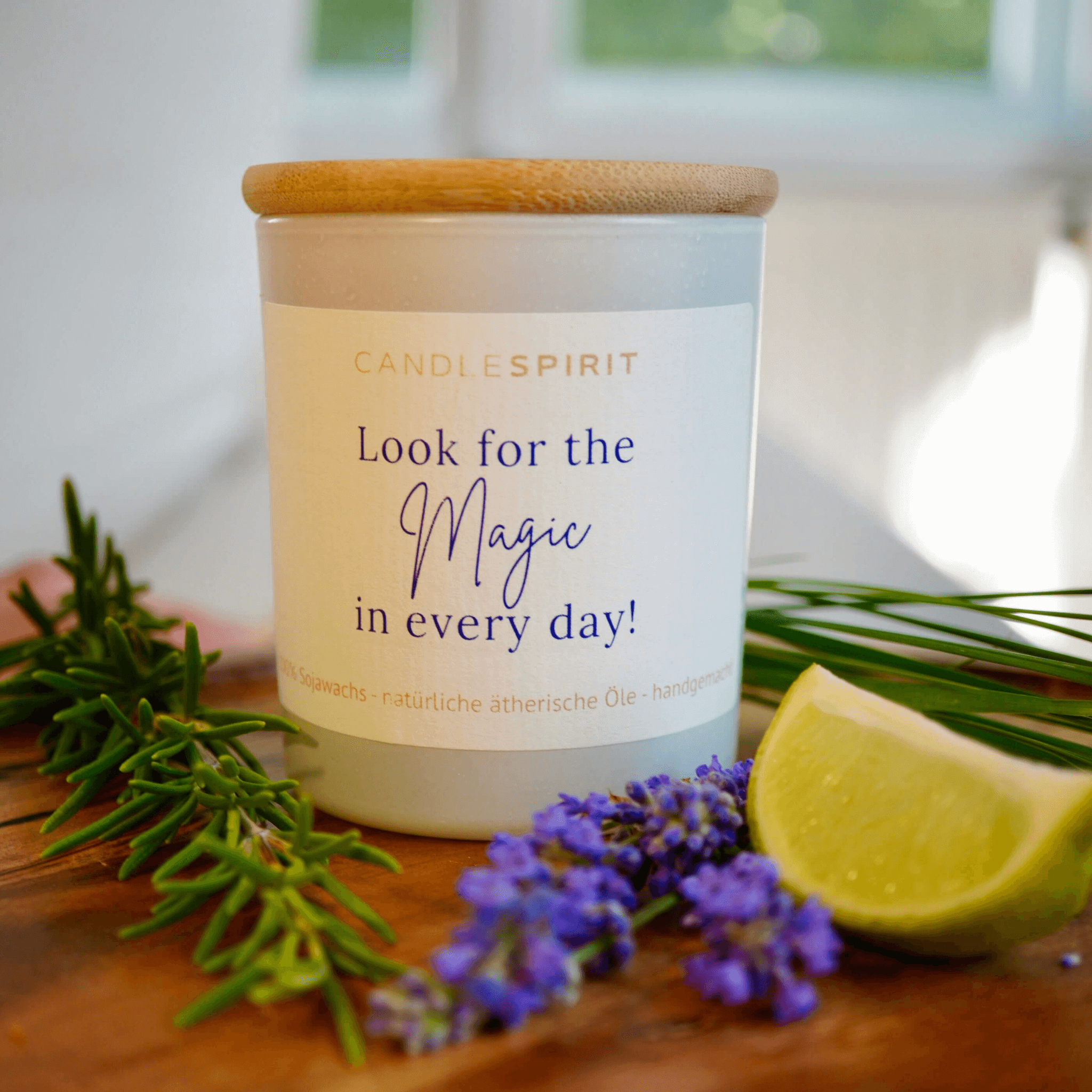 "Look for the magic in every day!" | Duftkerze mit ätherischen Ölen & Audio Meditation