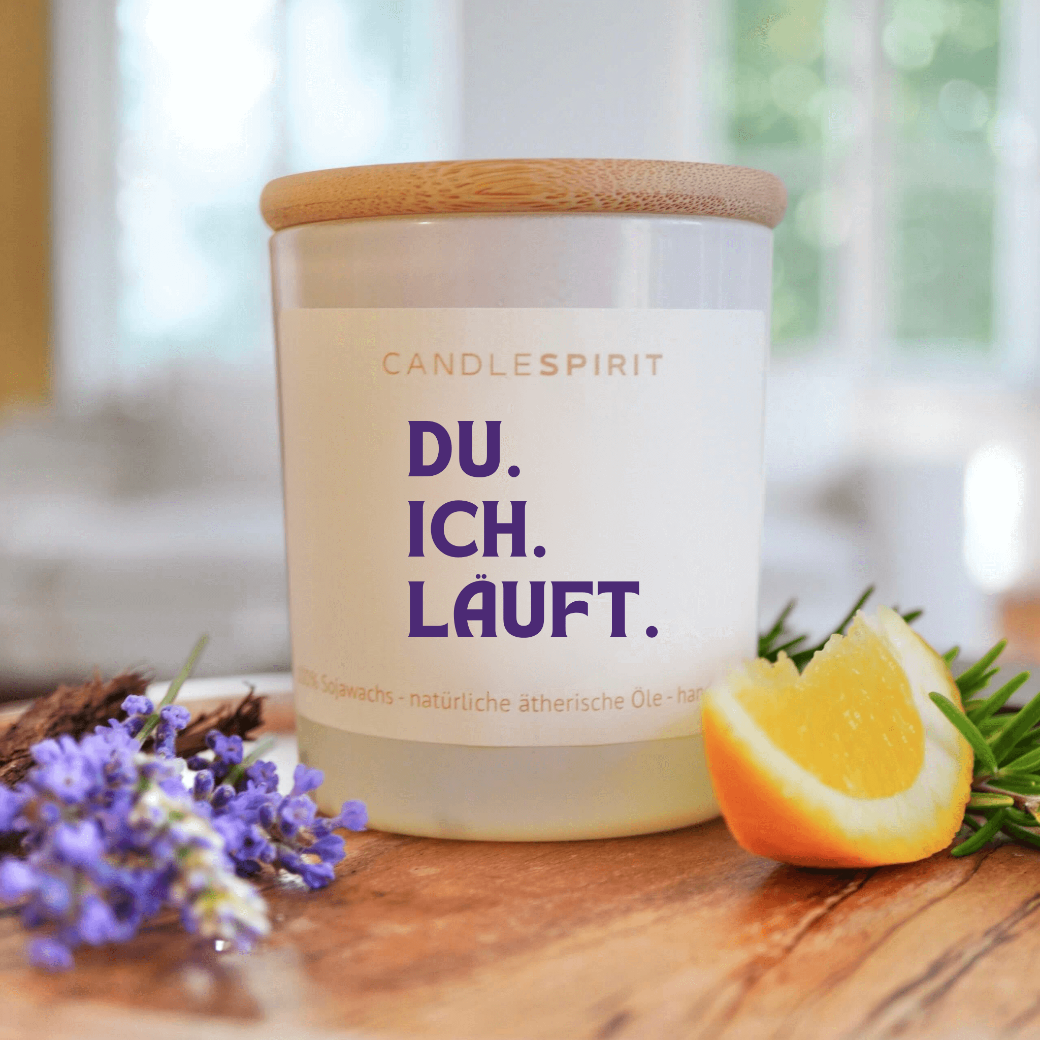 "DU.ICH.LÄUFT." Duftkerze mit ätherischen Ölen & Gratis-Meditation