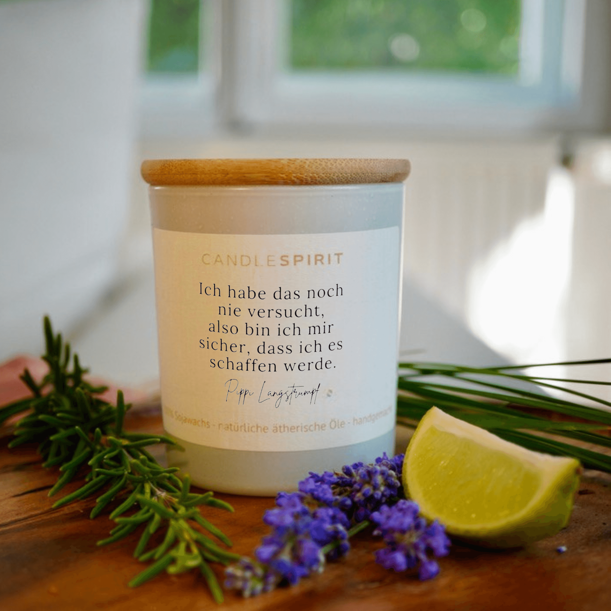 "Ich habe das noch nie vesucht, also bin ich mir sicher, dass ich es schaffen werde. Pippi Langstrumpf" | Aromatherapie Duftkerze &  Gratis Meditation | Bio-Sojawachs