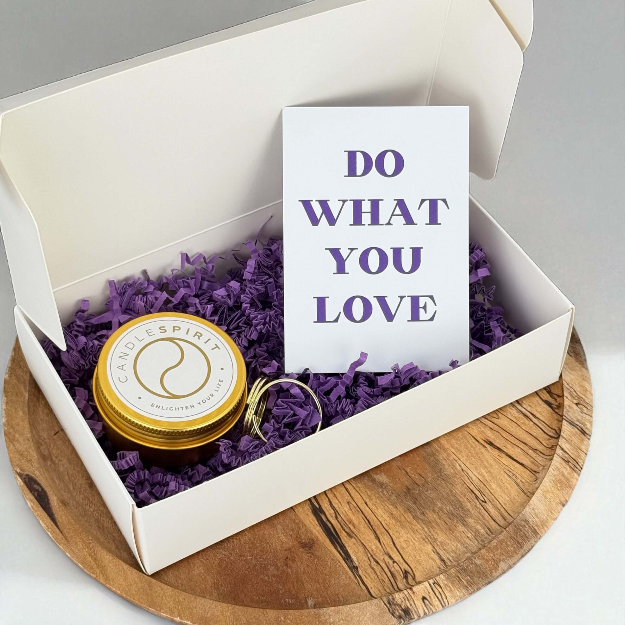 COURAGE Geschenkeset – Duftkerze & Grusskarte „Do what you love"