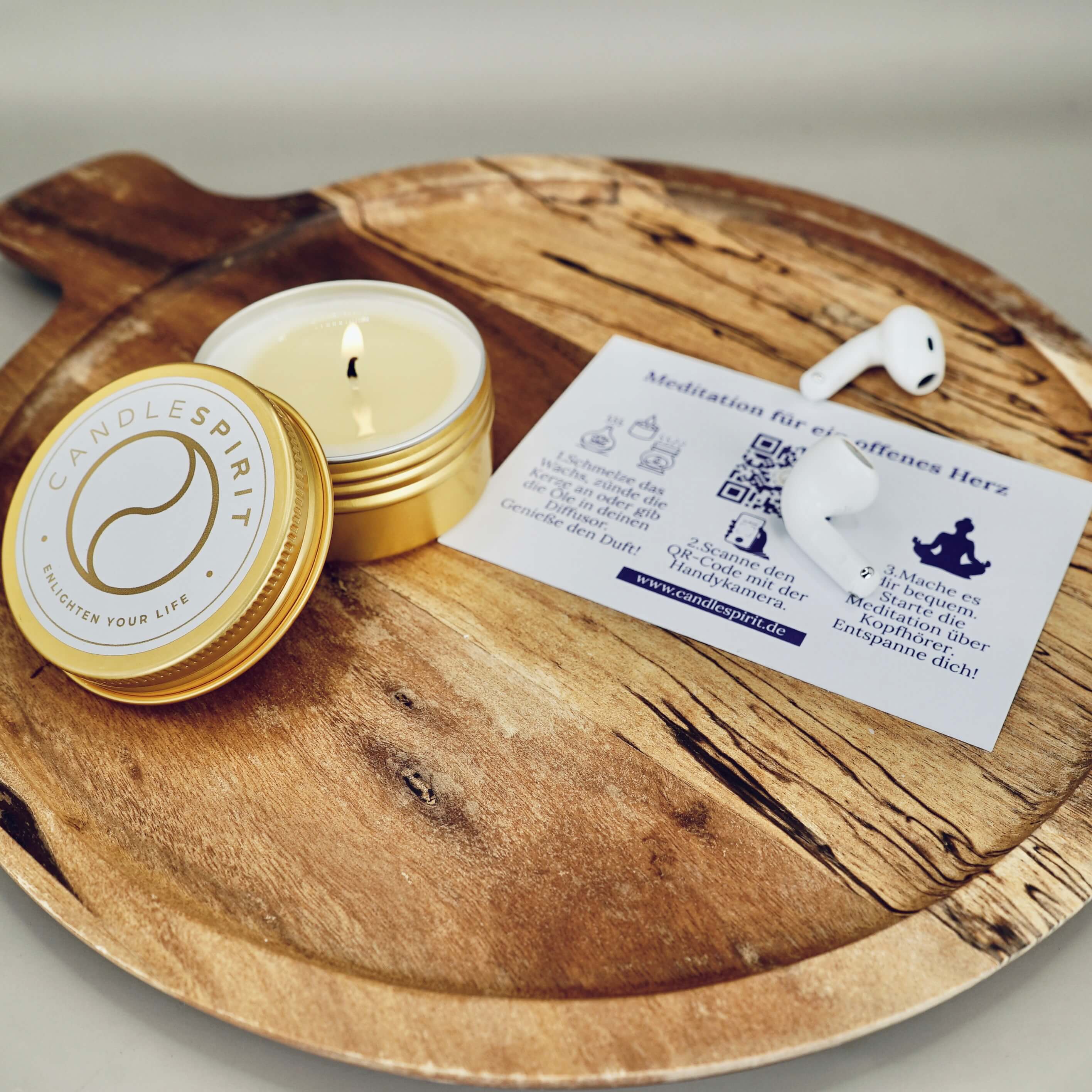 LOVE Geschenke-Set – Duftkerze & Grusskarte „You are beautiful, you are fabulous, you are loved“ mit Meditation